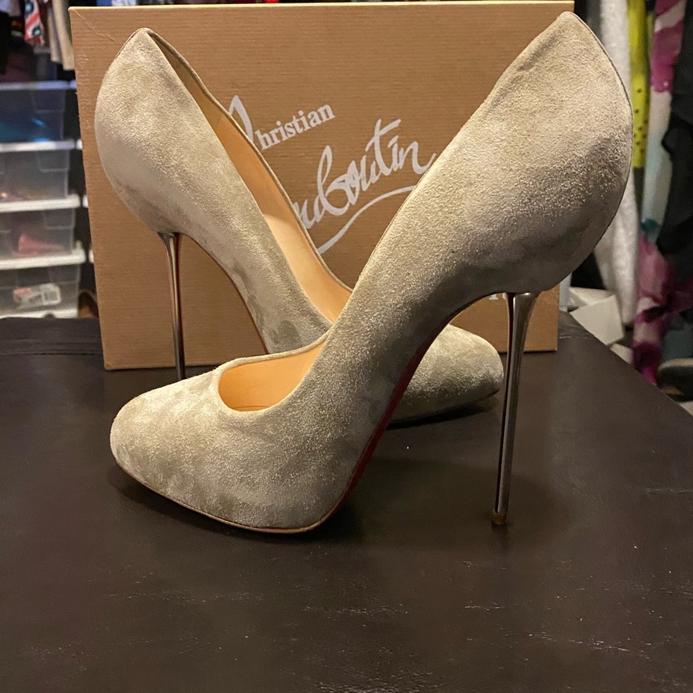 Big Lips Gray Christian Louboutins. Size 41.